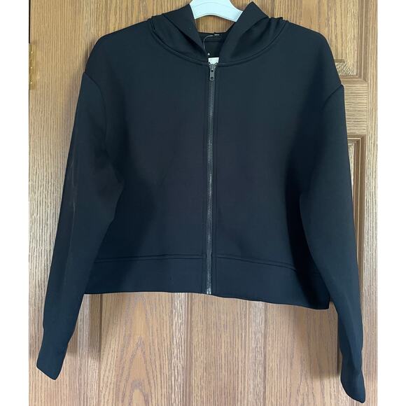 NWT Black Size Large Slightly Cropped Black Jacket with Dolman Sleeves - Picture 1 of 5